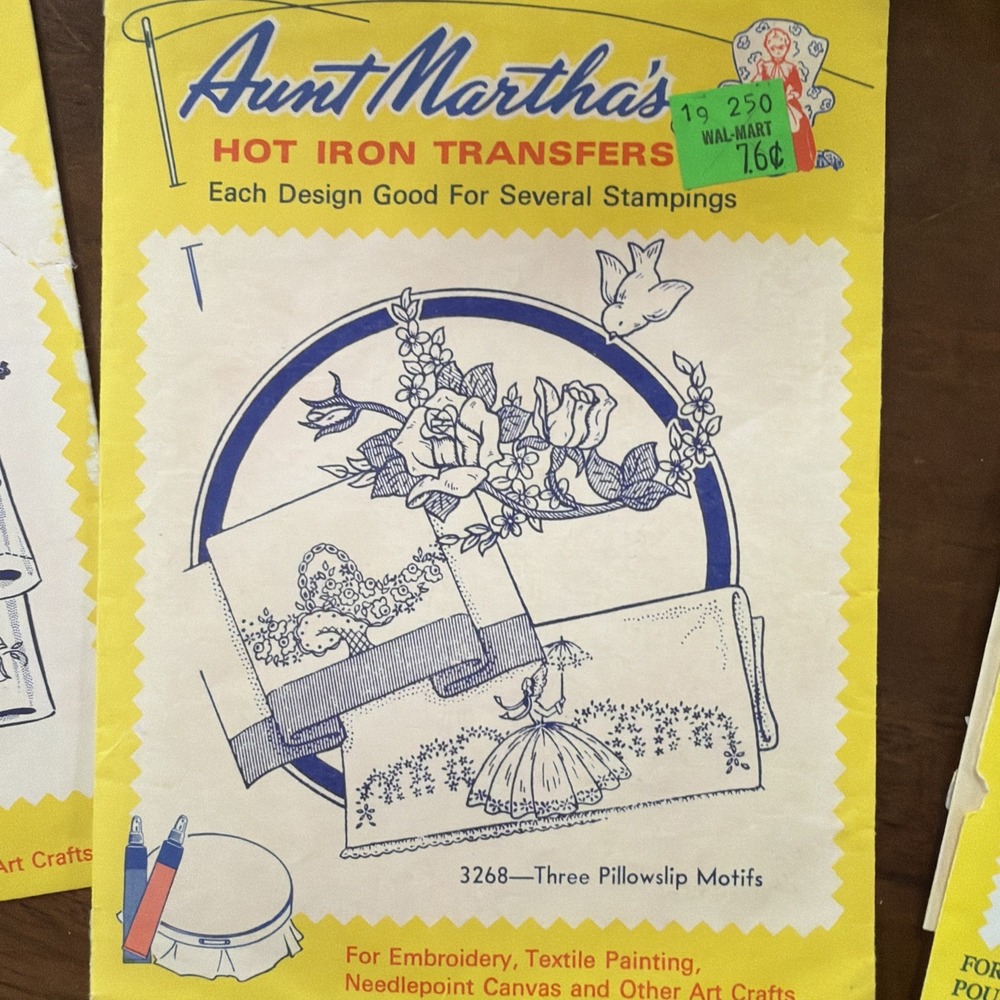 9- Vintage Aunt Martha's Hot Iron Transfers Embroidery Textile Painting Wearable - Picture 9 of 10